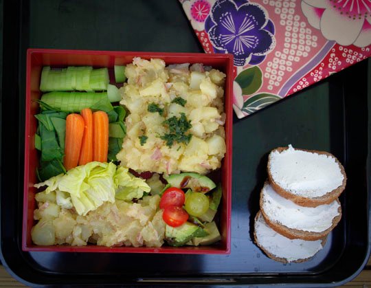 Bento sur ma terrasse au soleil..., mar 2012 Bento sur ma terrasse au soleil...